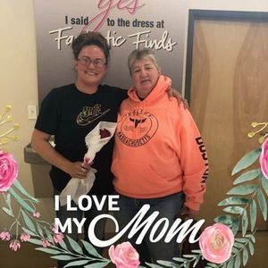 Meet your Posher, Ashley